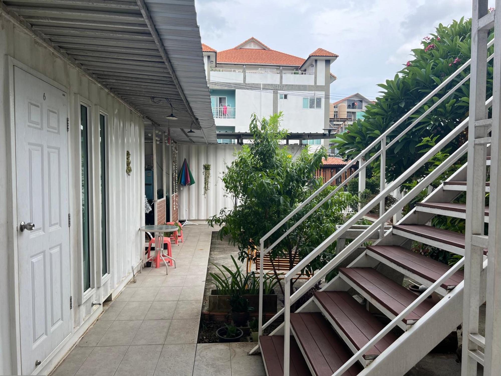 Day Off House Chiang Mai Near Walking Street Lejlighed Eksteriør billede